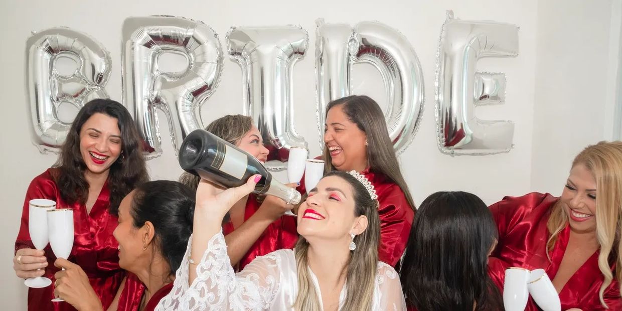 BACHELOR BACHELORETTE