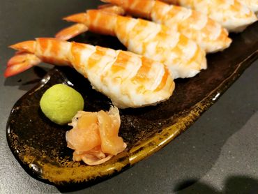 Tiger Prawn Nigiri
Nigiri con mazzancolla
Nigiri con gambero reale