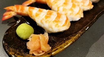 Nigiri di gamberi 
Ebi Nigiri
Kuruma Ebi