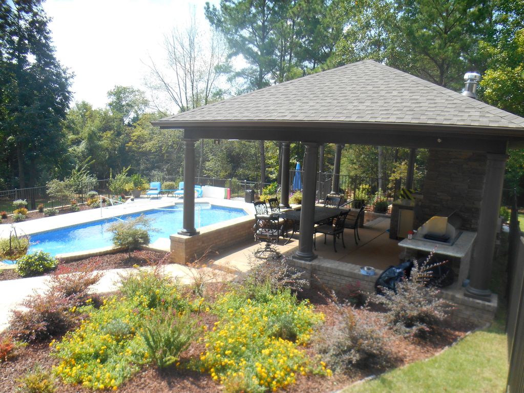 Swimming Pools and Spas - Design and Contruction
