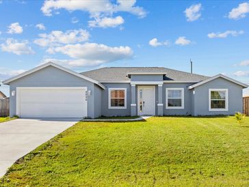 FOR SALE
PORT SAINT LUCIE
List Price:	$514,900
Listed by Roberto Dorneval
Mobile: 754-245-7963
Offic