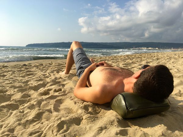 Arto Pillow - Memory Foam + being used at the beach.