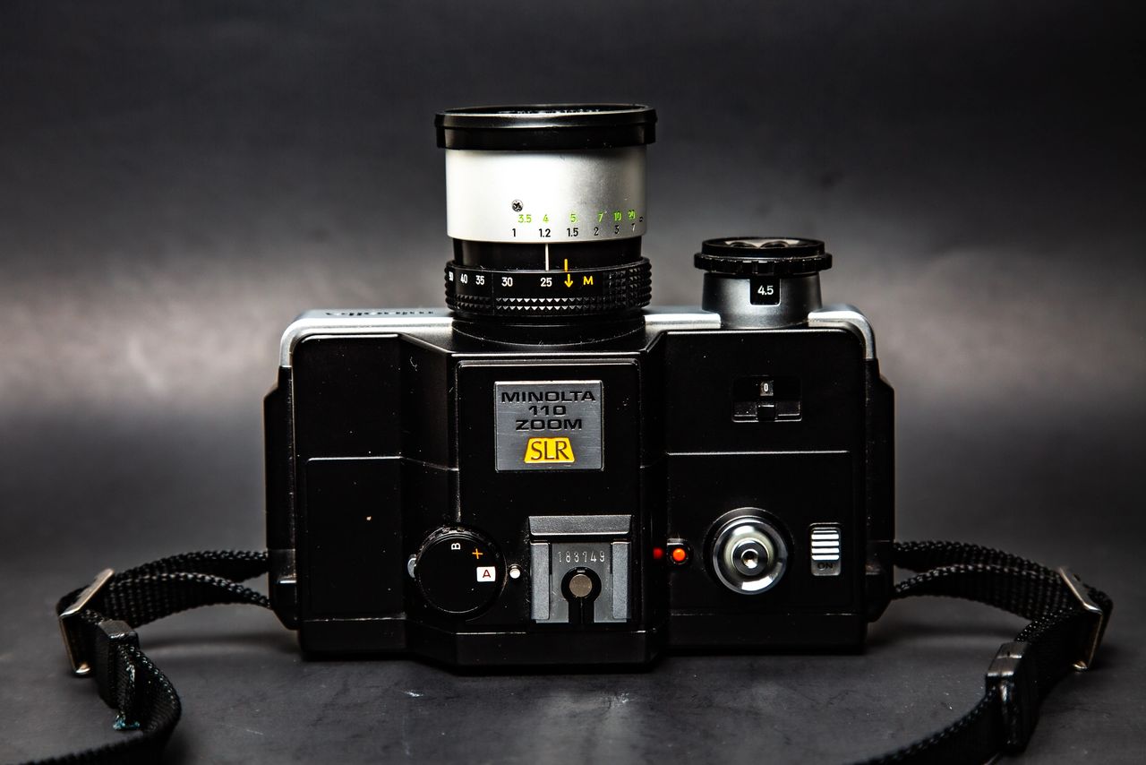 Sub Mini: Minolta 110 Zoom SLR