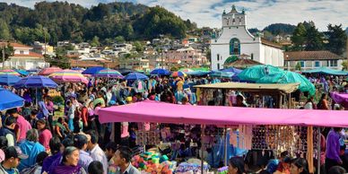 Sunday Market in most villages.  Though Thursday and Saturday are market days in some villages.  Che