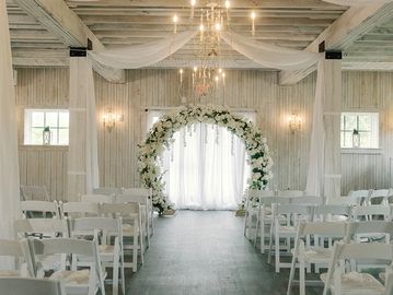Day-of coordination
Partial wedding planning
Full-service event planning
Faux flower arrangements
