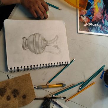 Dibujo de un alumno de la clase de dibujo anatómico.