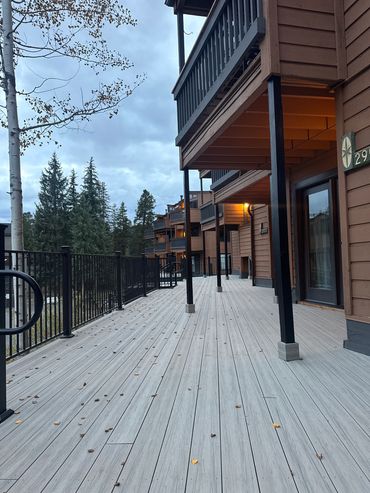 Composite deck with steel railing on Keystone Colorado, best Deck Builder in Parker Colorado
