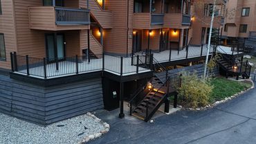 Composite deck with steel railing on Keystone Colorado, best Deck Builder in Parker Colorado