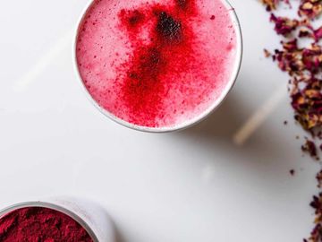 Holistic and Healthy Latte, beverages, juices and smoothies 