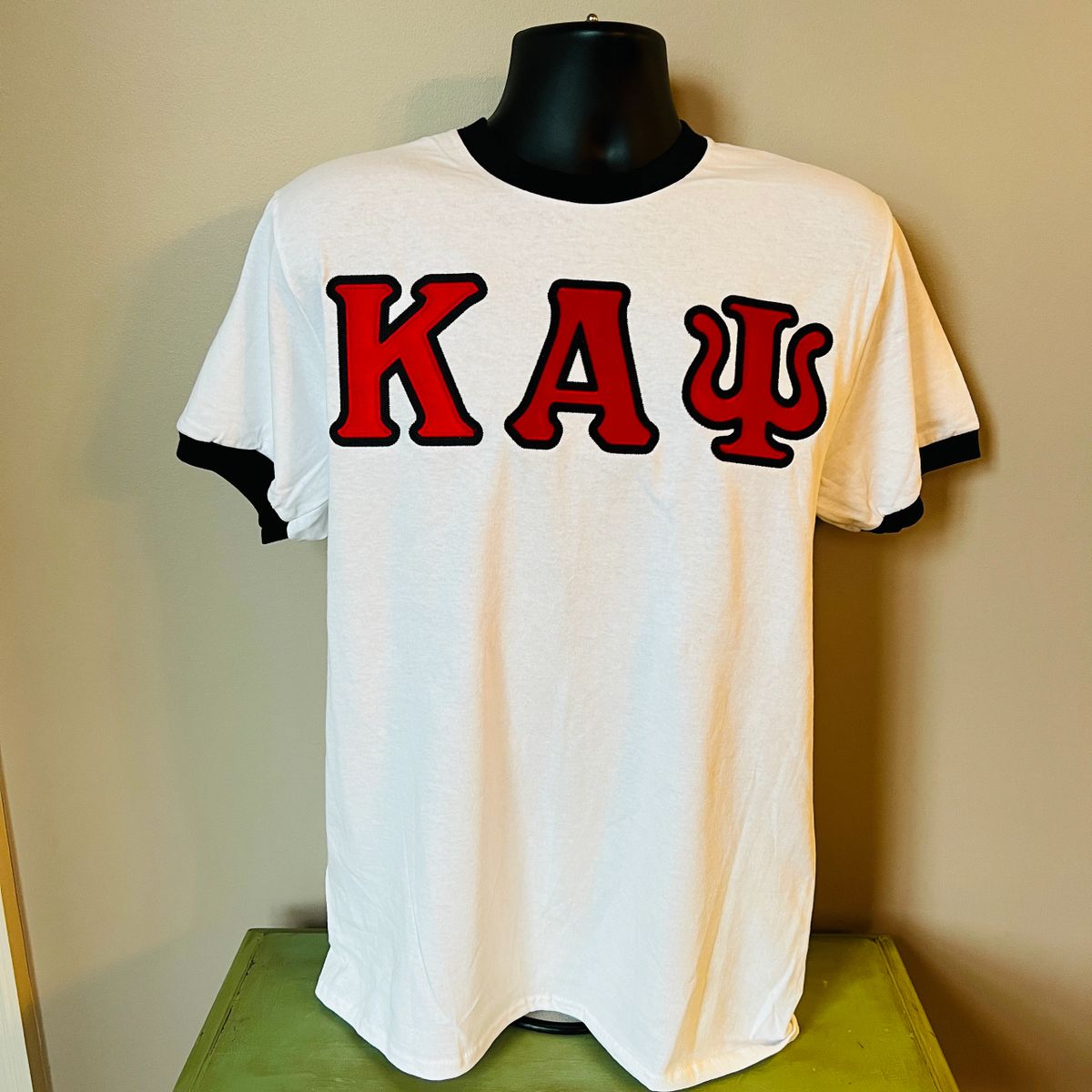 retro 3 laser orange shirt