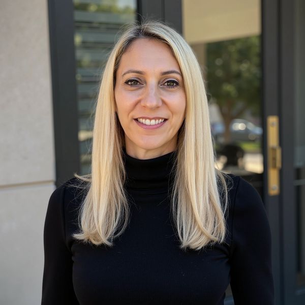 EMDR Therapy, Internal Family Systems, California Telehealth, Los Angeles. Courtney White, LCSW. 