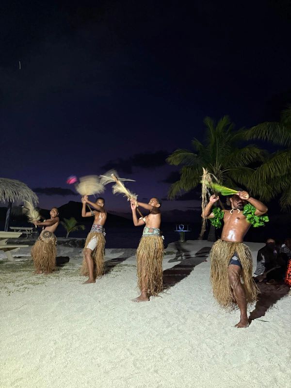 Come and experience the energy and singing of our local villagers at the Volivoli lovo night.