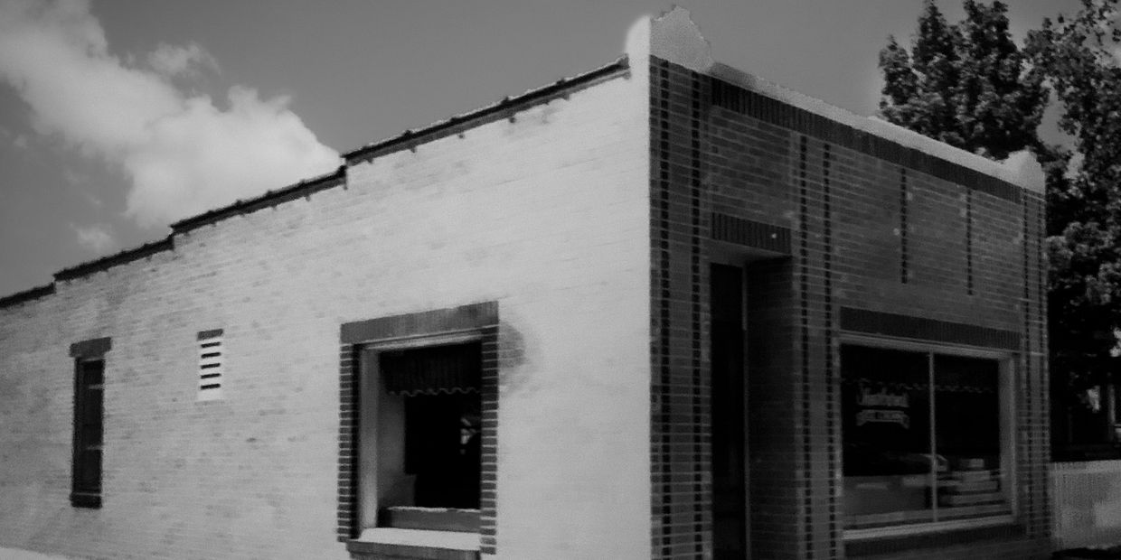 Photo of the Original Historic Johnson's Corner Building in Alton Illinois