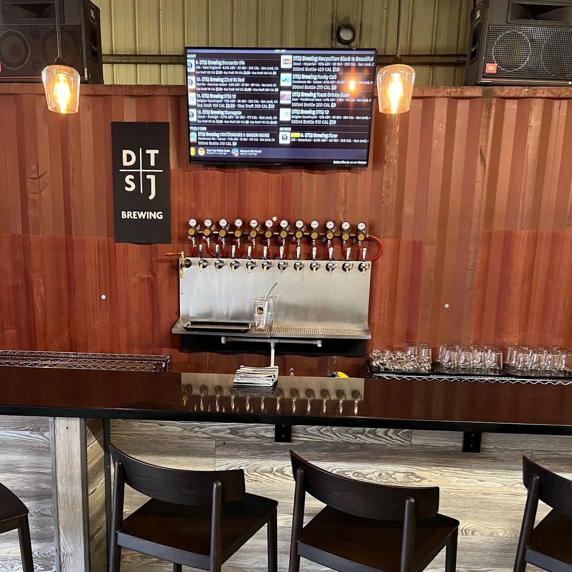 Bar photo 3