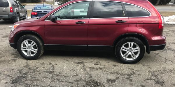 Alloy wheels 
Good tires 
Very clean inside and out 
140,000 miles 
Loaded 
Sunroof 
