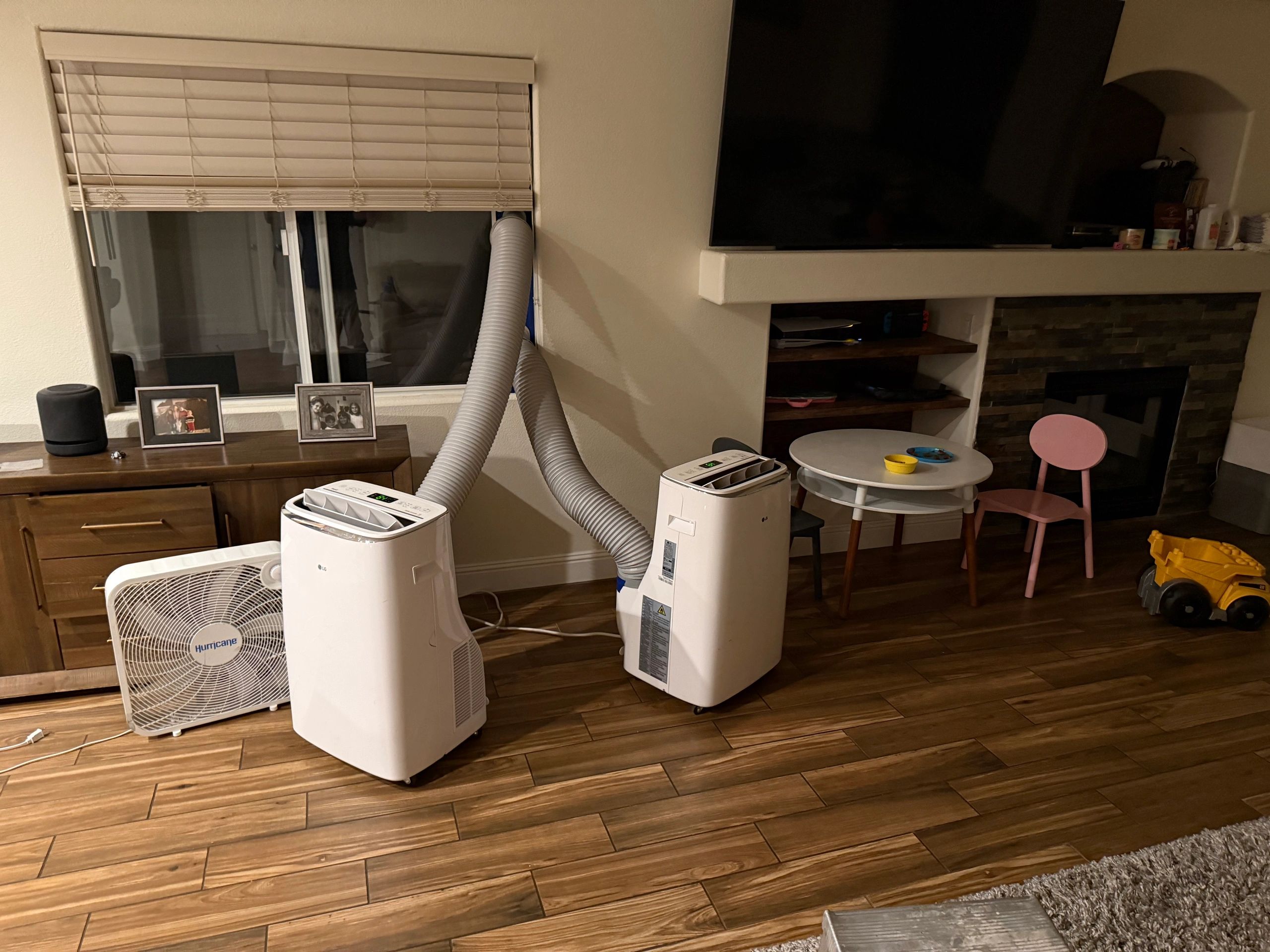 Las Vegas AC Rentals cover