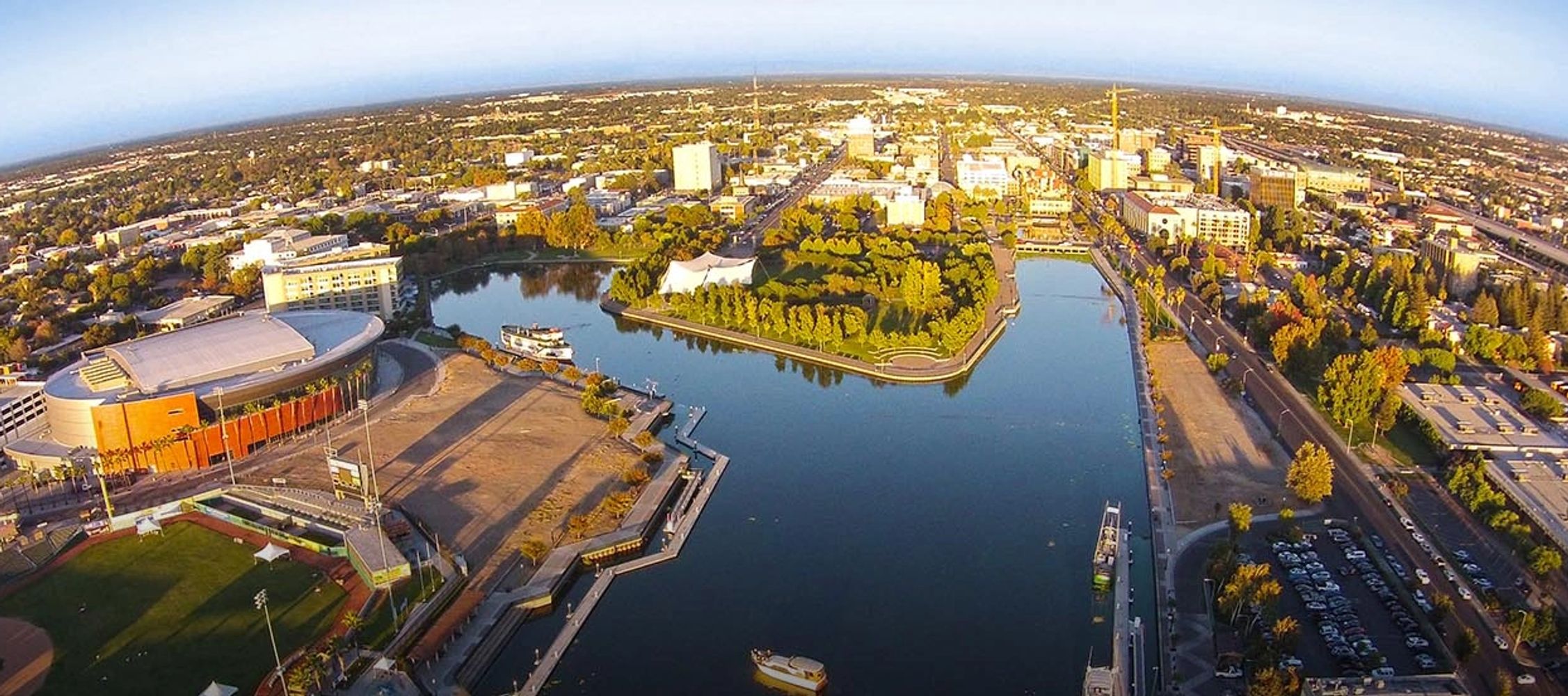 Wanna Buy Or Sell A House