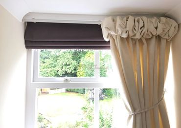 Chef's heading curtain
