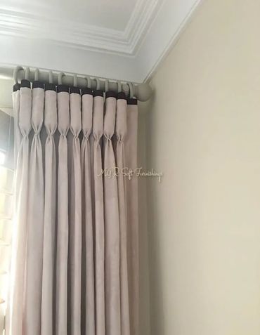 Goblet Heading curtain