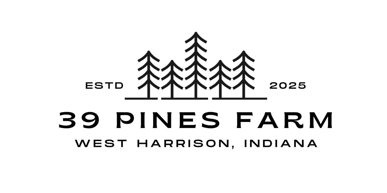 Logo for 39 Pines Farm, featuring pine trees and location details.