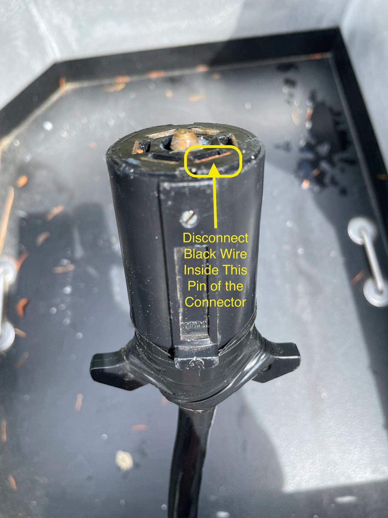 7 Pin Connector from Trailer