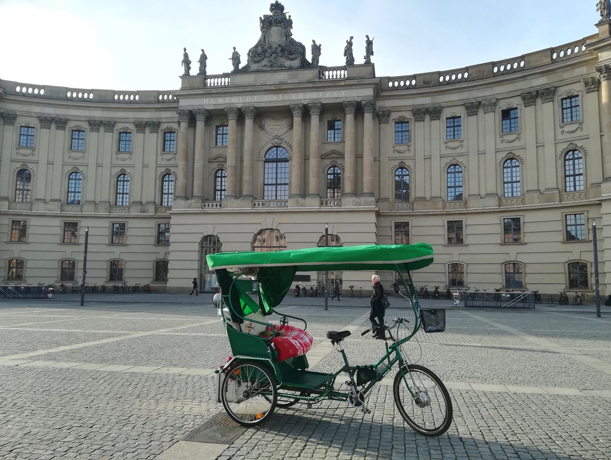 Berlin Rikscha Kombinieert mit  minivan Tours