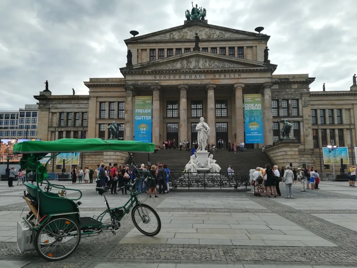 Rikscha Berlin Sightseeing Tour