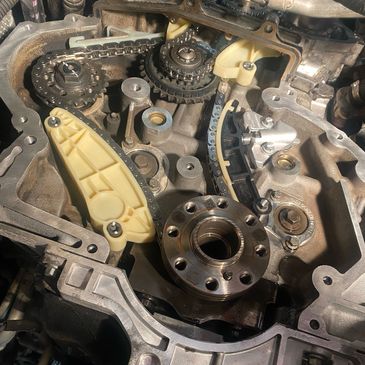 Range Rover Evoque 2.0 litre diesel Ingenium engine time and chain replacement