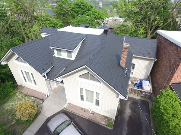 Projet Armadura® résidentiel.
Residential Armadura® project.