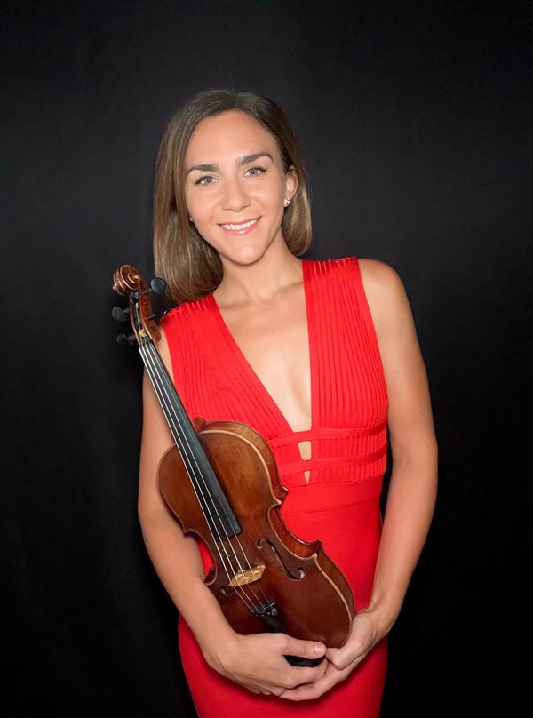 Monica Re Martin - NYC Musician - Violinist