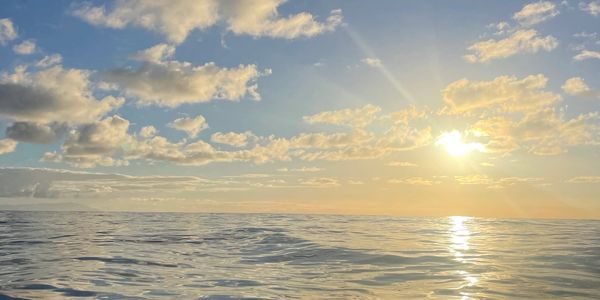 Calm water, sun