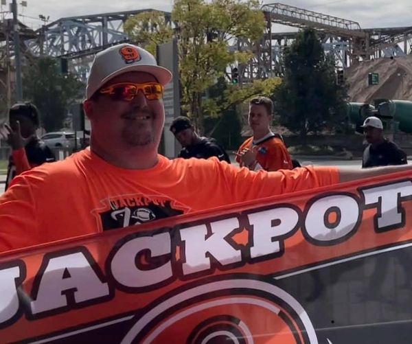 Bengals fan hits big with 'Jackpot Joey' Burrow trademark