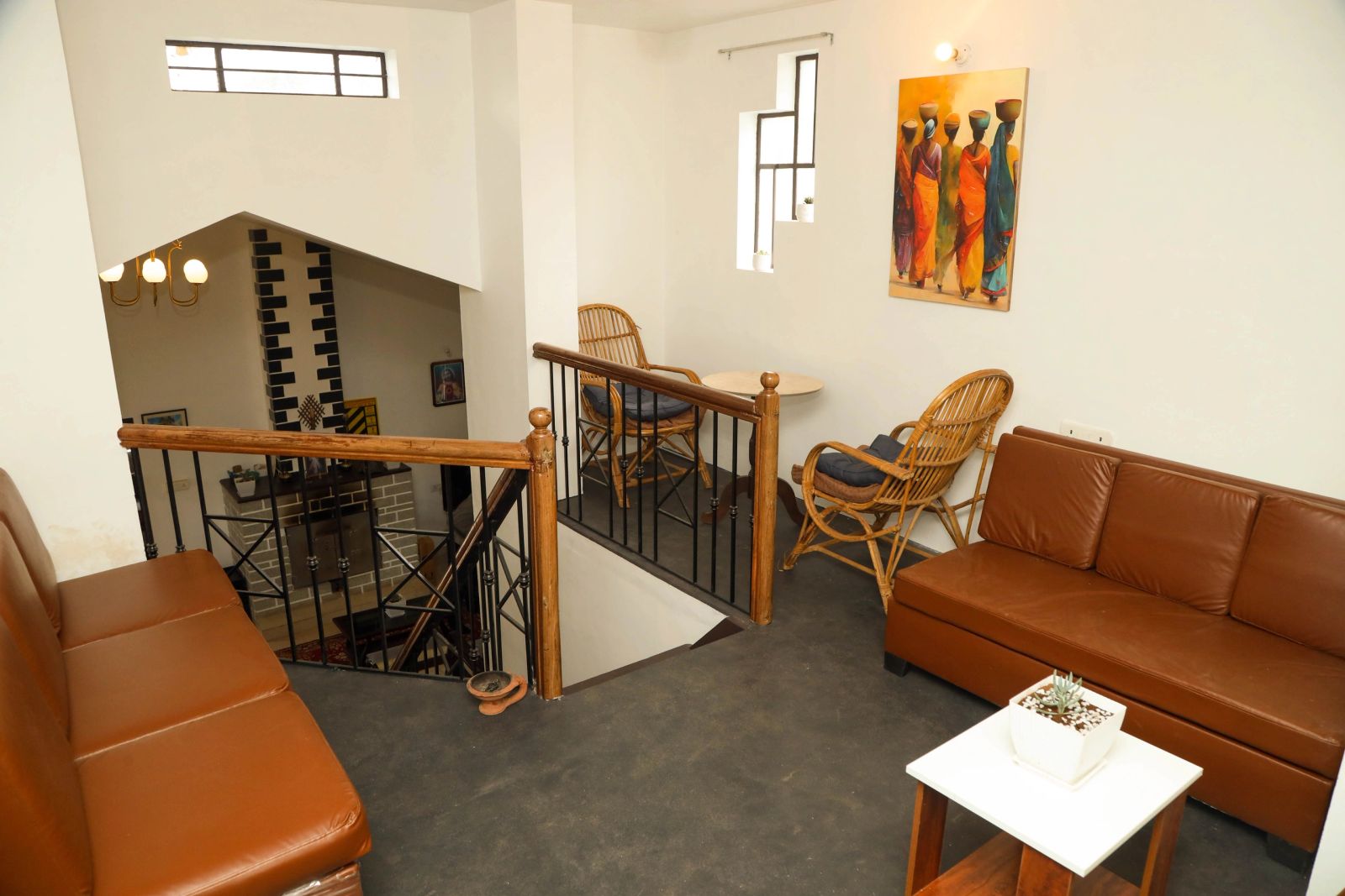 Bison Trail — Lounge area