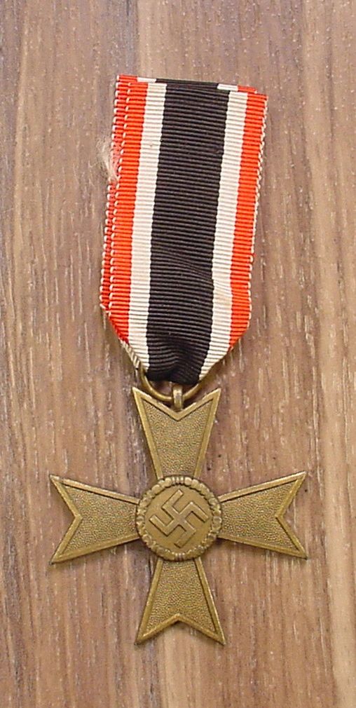 WWII GERMAN 2ND CLASS WAR MERIT CROSS WITHOUT SWORDS WITH RIBBON, EARLY WAR  ZINC