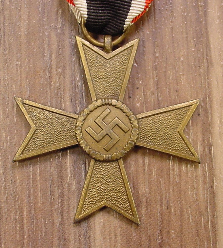 WWII GERMAN 2ND CLASS WAR MERIT CROSS WITHOUT SWORDS WITH RIBBON, EARLY WAR  ZINC