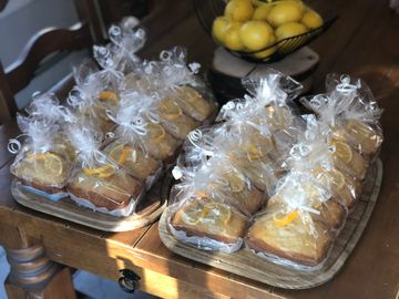 Linda's Cottage Kitchen - Individual Lemon Drizzle Cake Platter