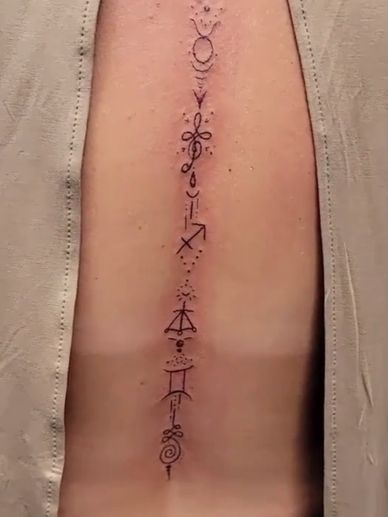 spine tattoo 