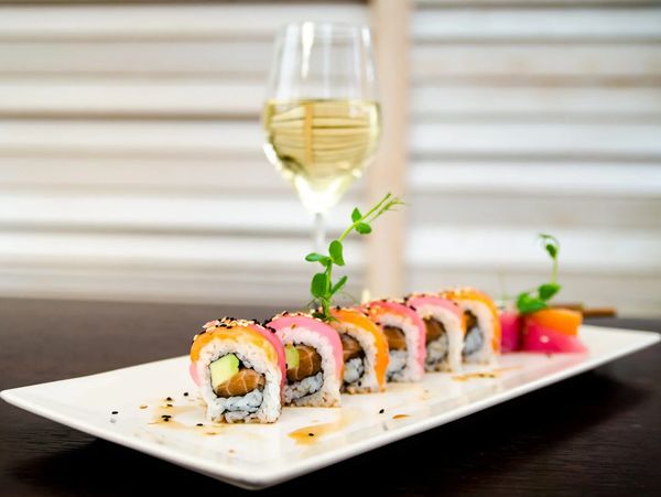 SUSHI by PLATO Sushi & more