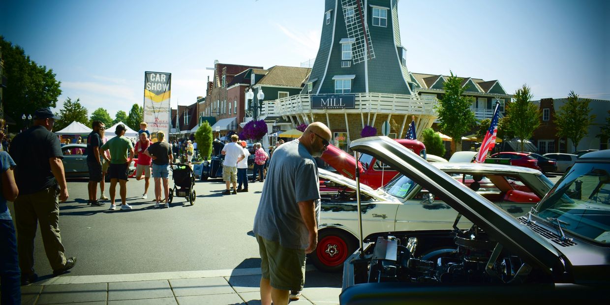 Razz & Shine Carshow Lynden, WA