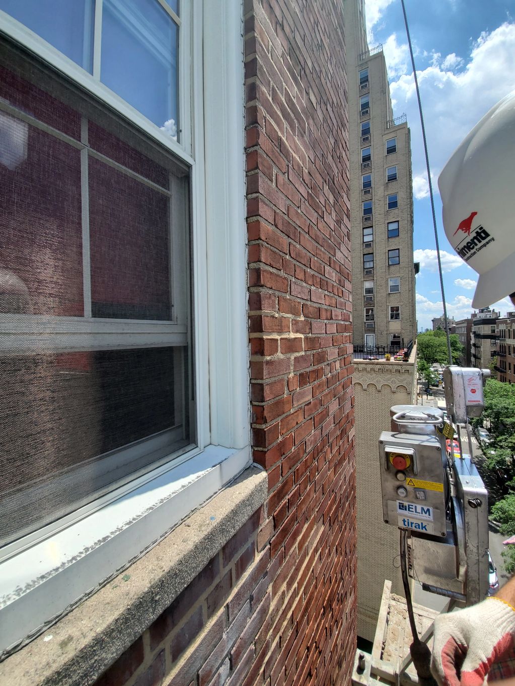 NYC Local Law 11 
FISP
Window Sill
Brick
Facade Inspection