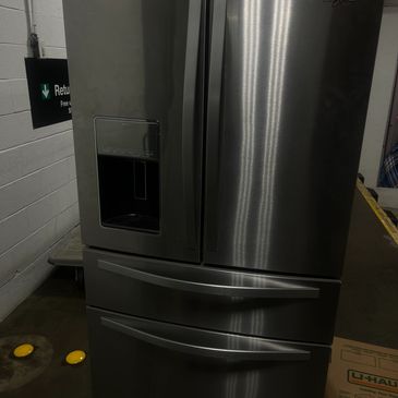 28 cu. ft. 4-Door French Door Refrigerator with FlexZone™ Drawer in Tuscan Stainless Steel.