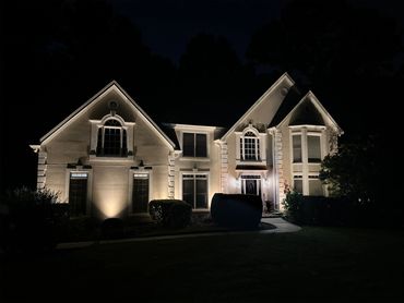 Architectural lighting. LED Up Lights, Douglasville, Georgia. https://ksoutdoorlighting.us/