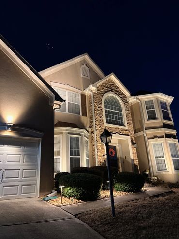4 Sided Home Illumination. Up Lights, Landscape Lighting, LED, Atlanta, www.ksoutdoorlighting.us 