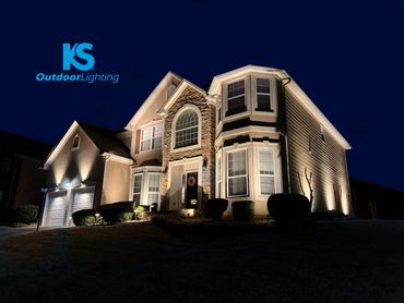 4-Sided home illumination. Douglasville, Georgia, KS Outdoor Lighting, www.ksoutdoorlighting.us 