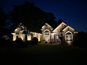 Architectural lighting. LED Up Lights, Douglasville, Georgia. https://ksoutdoorlighting.us/
