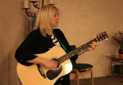 Lesley Smith Productions - Live Entertainment