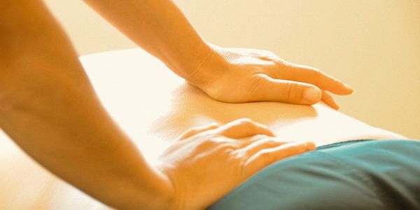 Rōngoa Māori approach to reducing pain, and rebalancing the body. Similar to massage.