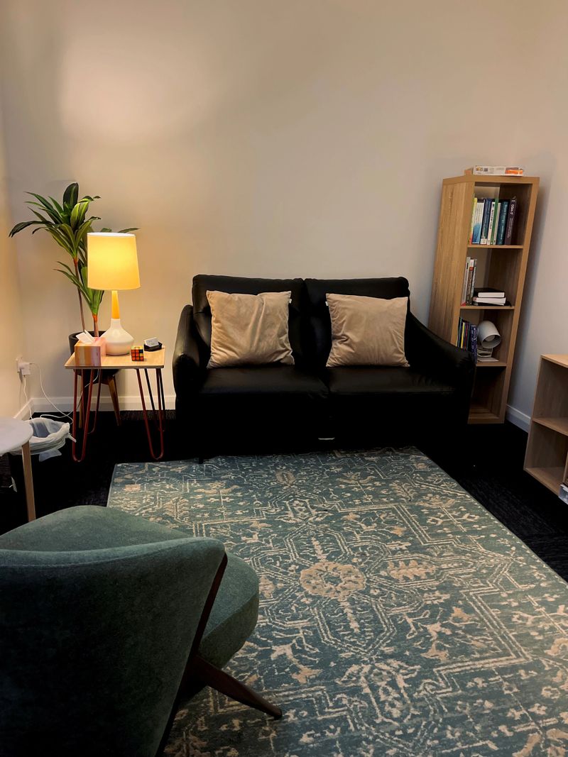 room 2-ba6ea9d.jpg