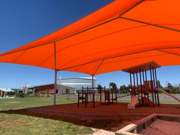 Large hip ridge over playground