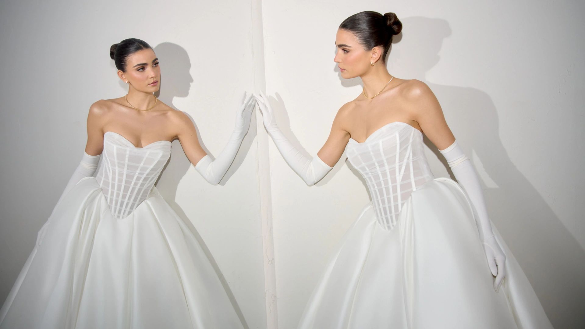 November Only: Enjoy a special gift with any Justin Alexander Signature purchase.